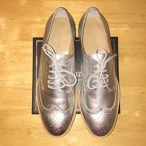 Banana Republic Silver wingtip oxfords